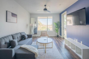 Spotless 1BD - Pool, Gym, Parking, W-D - Sleeps 4